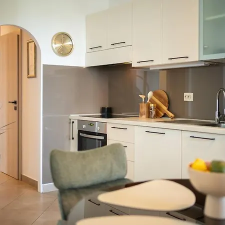 Cozy With A Beautiful View Apartment *
