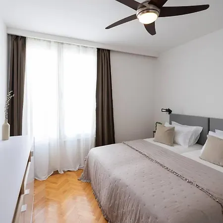 Apartment Cozy With A Beautiful View *