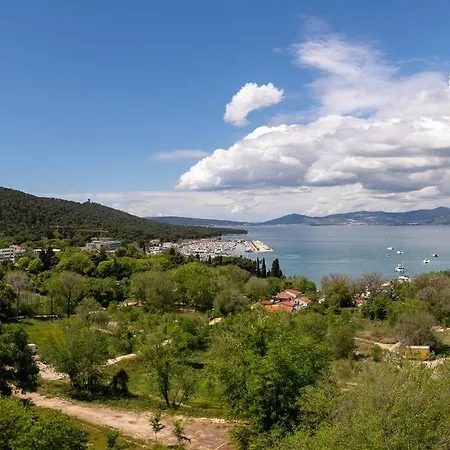 Cozy With A Beautiful View Apartment Split